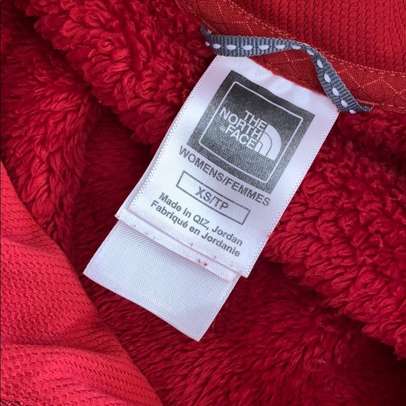 Fuzzy North Face Pullover - Picture 4 of 5